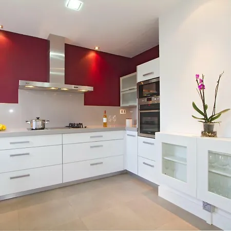 Carlota Puerto Calero